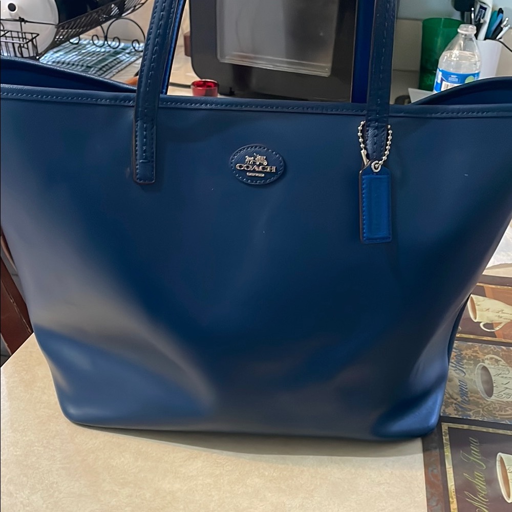 Coach Blue Leather Tote with Structured Design